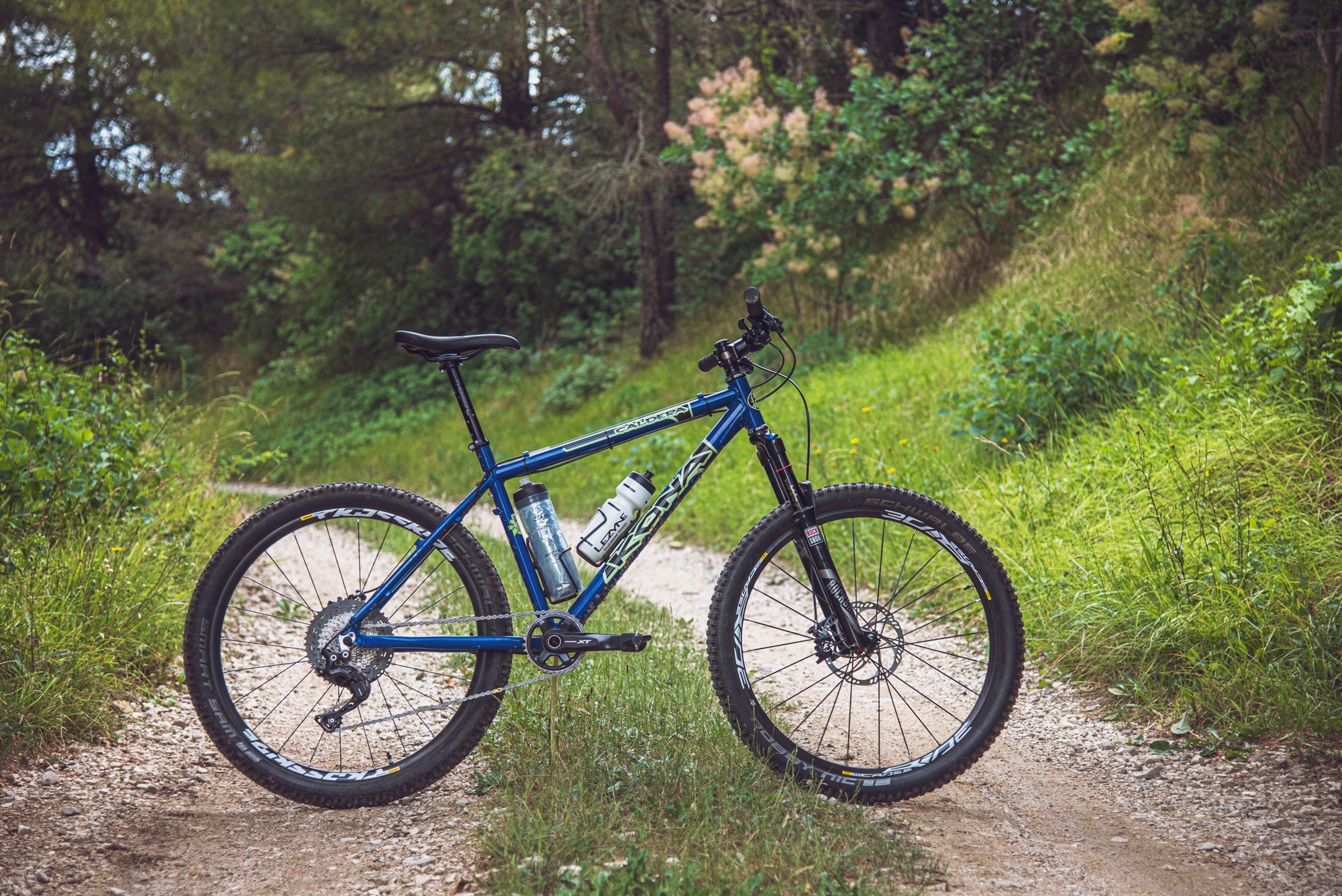 Kona Dream Builds: Dusko’s Glow-in-the-Dark 2000 Kona Caldera