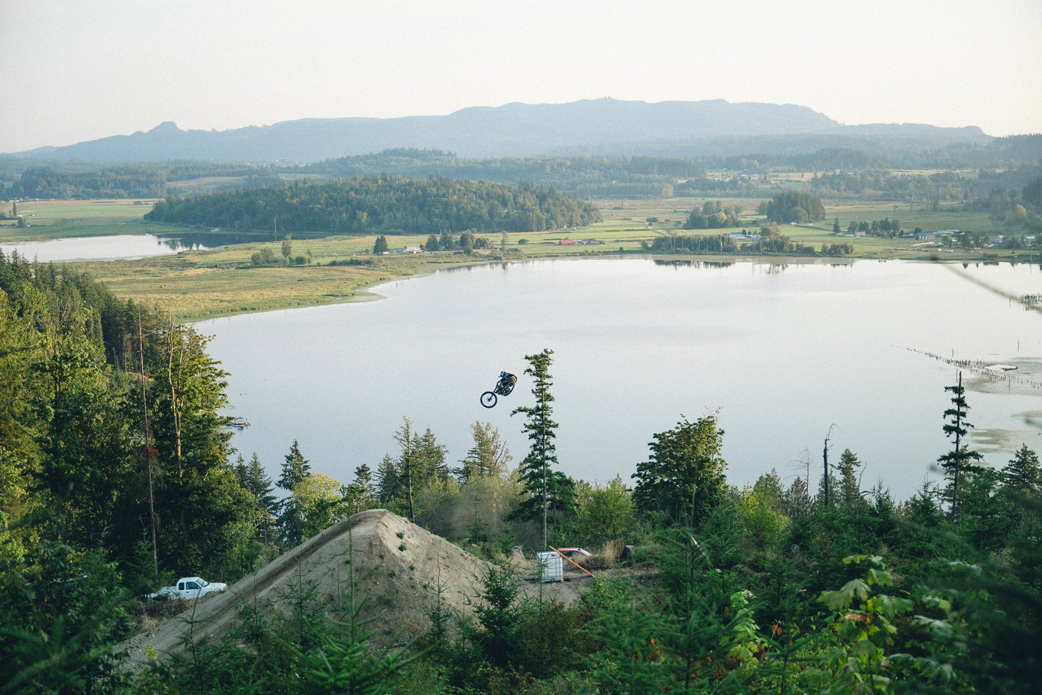 Eddie Reynolds and Caleb Holnoko Throw down at Woolley Fest