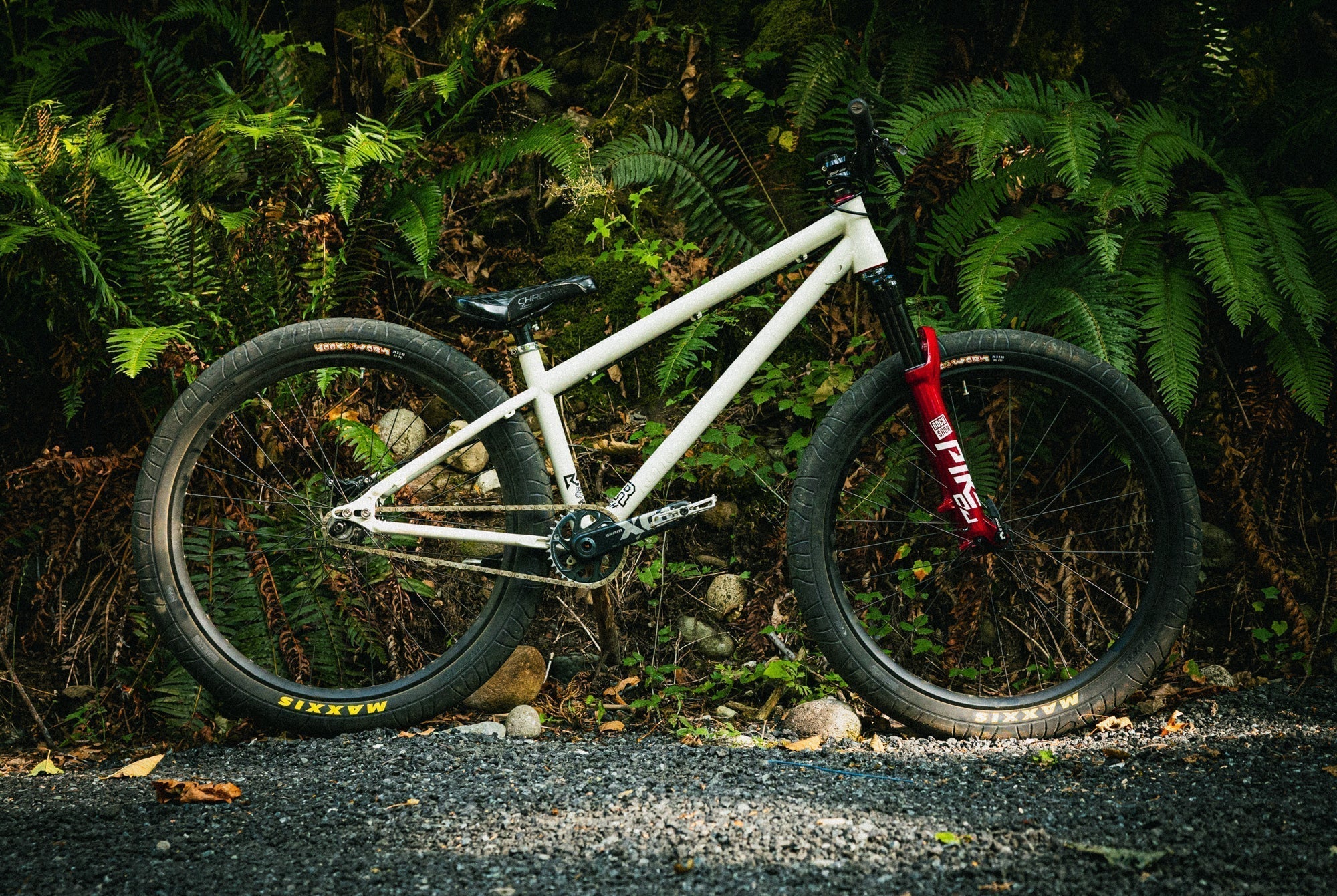Kona Dream Builds: Caleb Holonko's Bone White Shonky | Kona Kona Dream Builds: Caleb Holonko's Bone White Shonky | Kona