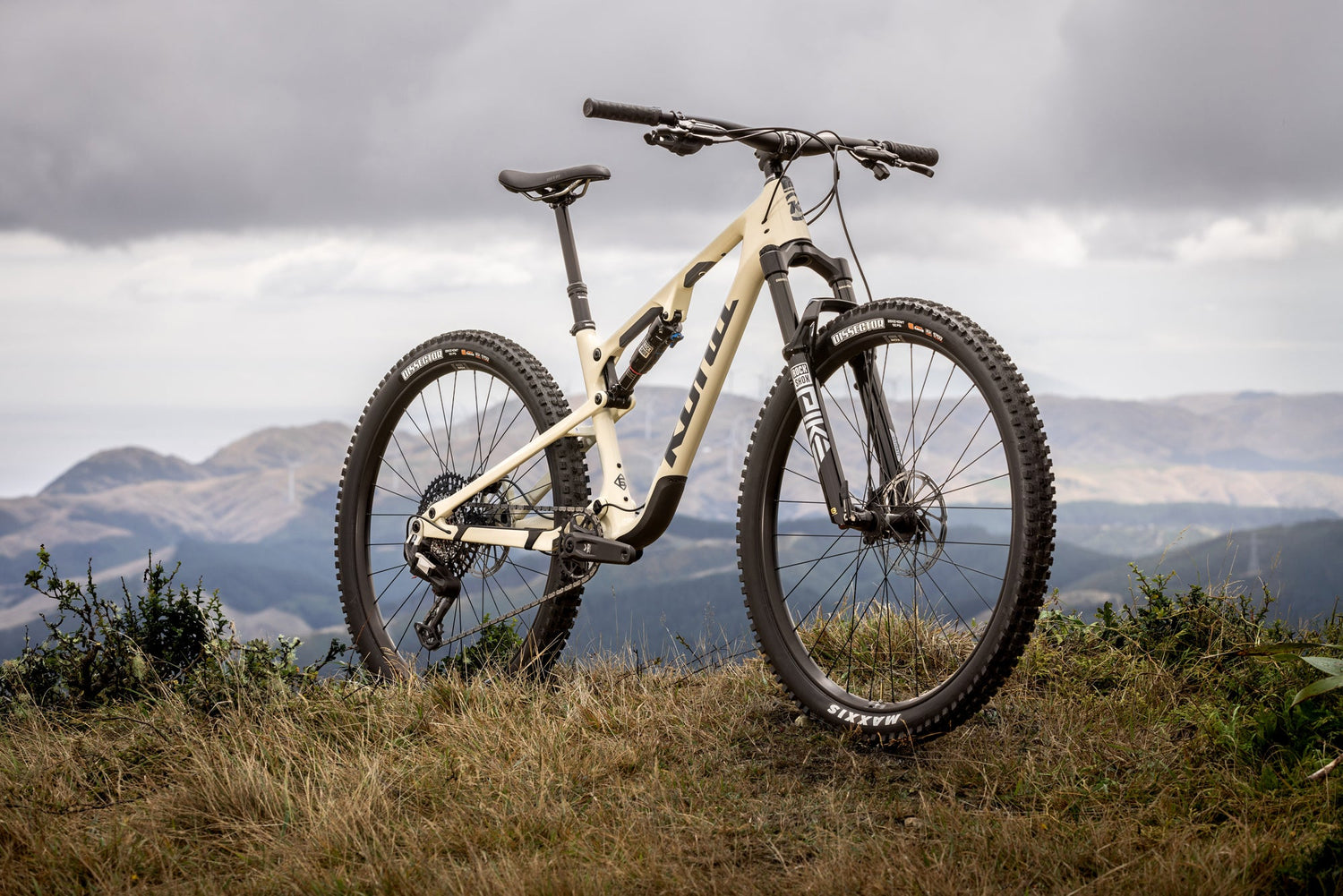 NZ Mountain Biker Reviews the Hei Hei CR