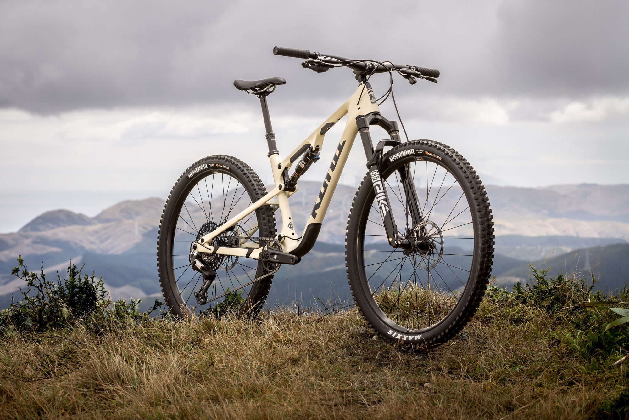 NZ Mountain Biker Reviews the Hei Hei CR